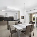 Vikendica Mason Mit Beheiztem Pool Und Mini-wellness By Interhome