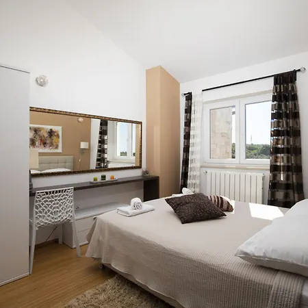 Vikendica Mason Mit Beheiztem Pool Und Mini-wellness By Interhome Rovinjsko Selo