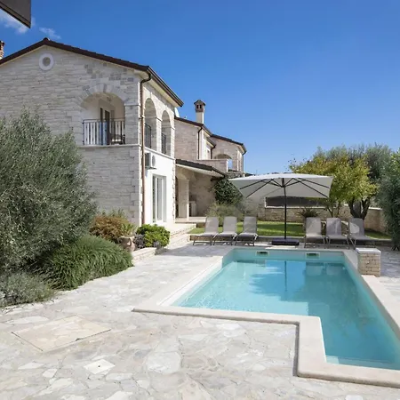 Mason Mit Beheiztem Pool Und Mini-wellness By Interhome * Rovinjsko Selo