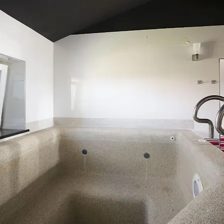 Mason Mit Beheiztem Pool Und Mini-wellness By Interhome Vakantiehuis *